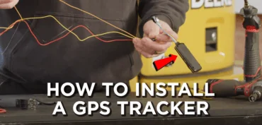 GPS installer is explaining how to install a GPS tracker.