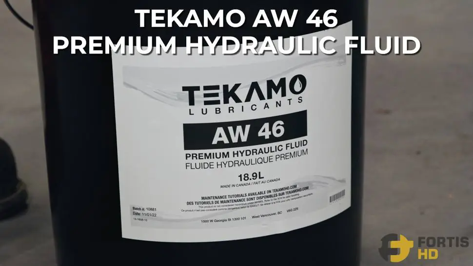 An 18.9 liter bucket of Tekamo AW 46 premium hydraulic fluid